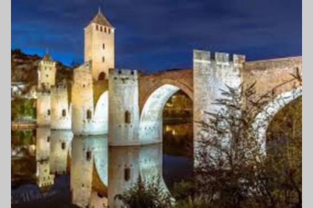 Joli T3 Appartement Entier Calme Et Wifi Cahors Apartment